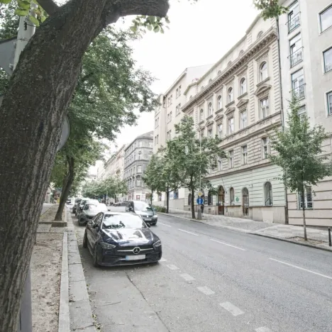 Pronájem skladu, Praha - Vinohrady, Italská, 108 m2