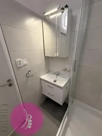 Pronájem bytu 2+1, Olomouc, Jeremiášova, 54 m2