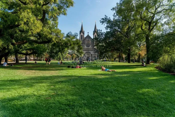 Prodej bytu 2+kk, Praha - Karlín, Křižíkova, 58 m2