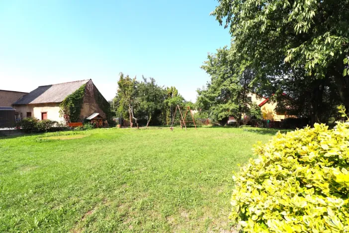 Pronájem bytu 2+kk, Neveklov, Pod Radnicí, 36 m2