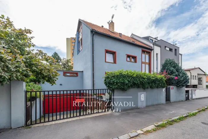 Pronájem bytu 1+kk, Praha - Kamýk, Krhanická, 40 m2