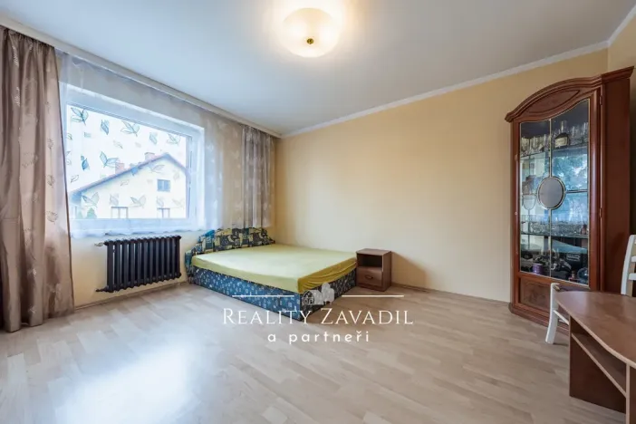 Pronájem bytu 1+kk, Praha - Kamýk, Krhanická, 40 m2