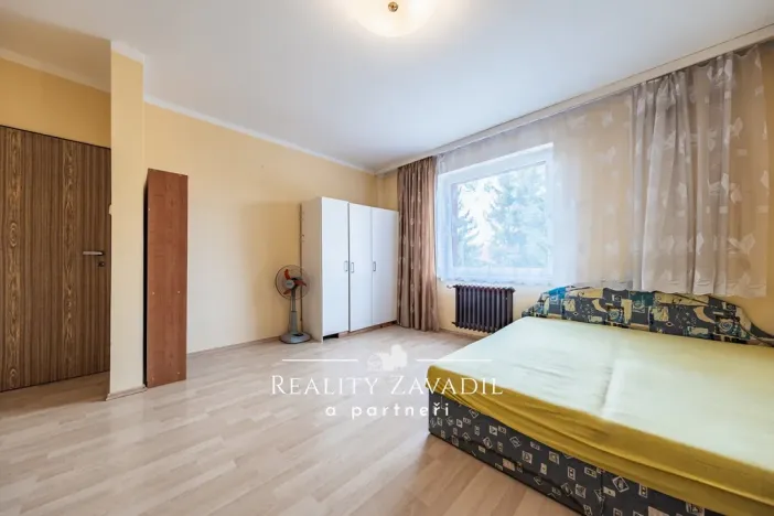 Pronájem bytu 1+kk, Praha - Kamýk, Krhanická, 40 m2