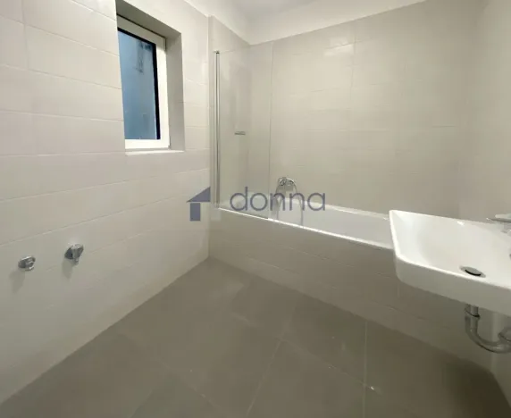 Pronájem bytu 3+kk, Praha, Dejvická, 90 m2