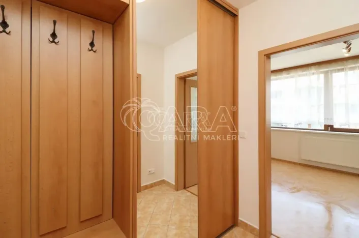 Pronájem bytu 1+kk, Praha - Holešovice, U měšťanského pivovaru, 42 m2