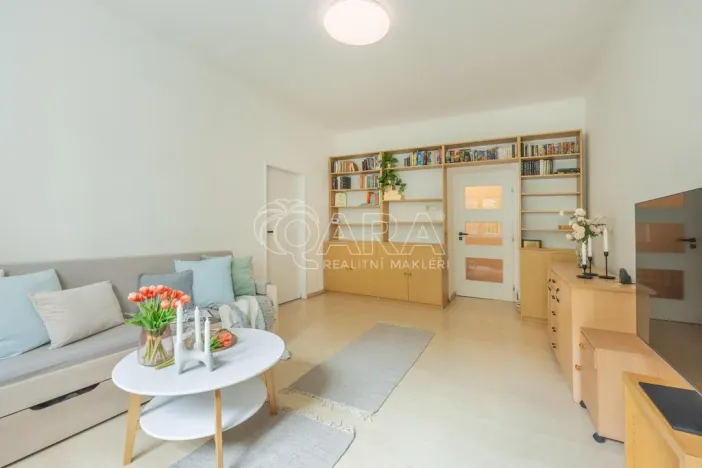 Prodej bytu 2+1, Praha - Vinohrady, Rumunská, 64 m2