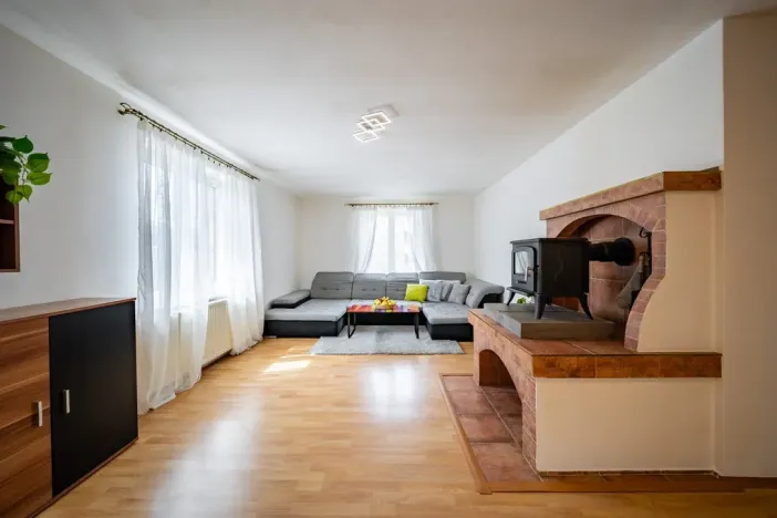 Prodej rodinného domu, Horní Planá, Komenského, 250 m2
