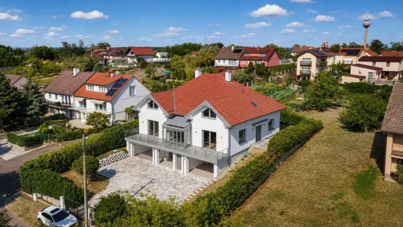 Prodej rodinného domu, Pohořelice - Nová Ves, 408 m2