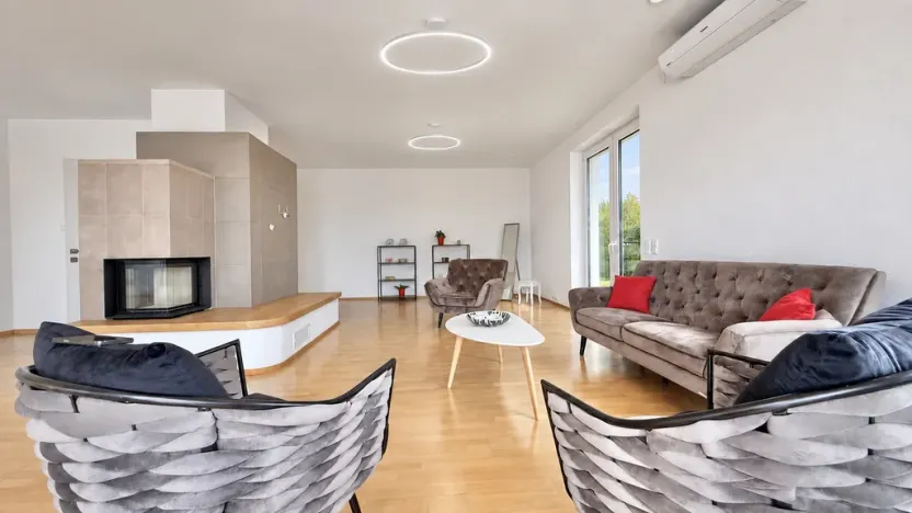 Prodej rodinného domu, Pohořelice - Nová Ves, 408 m2