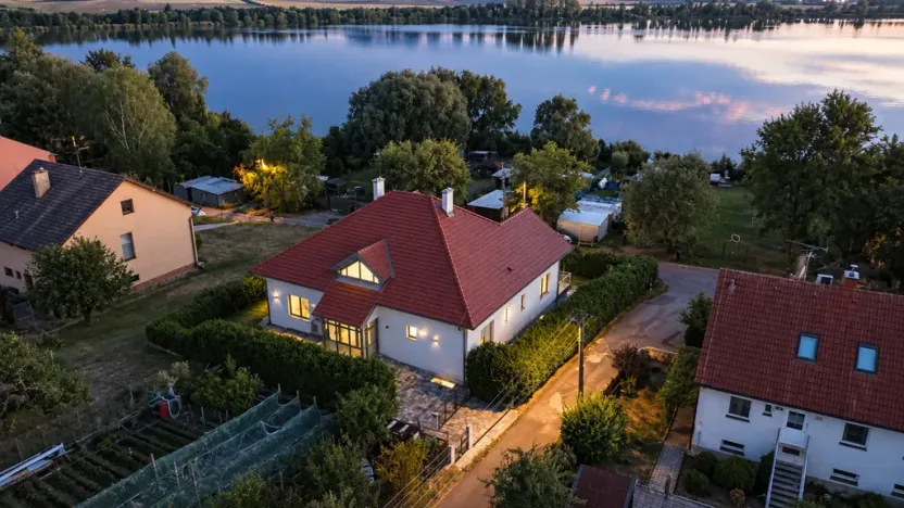 Prodej rodinného domu, Pohořelice - Nová Ves, 408 m2