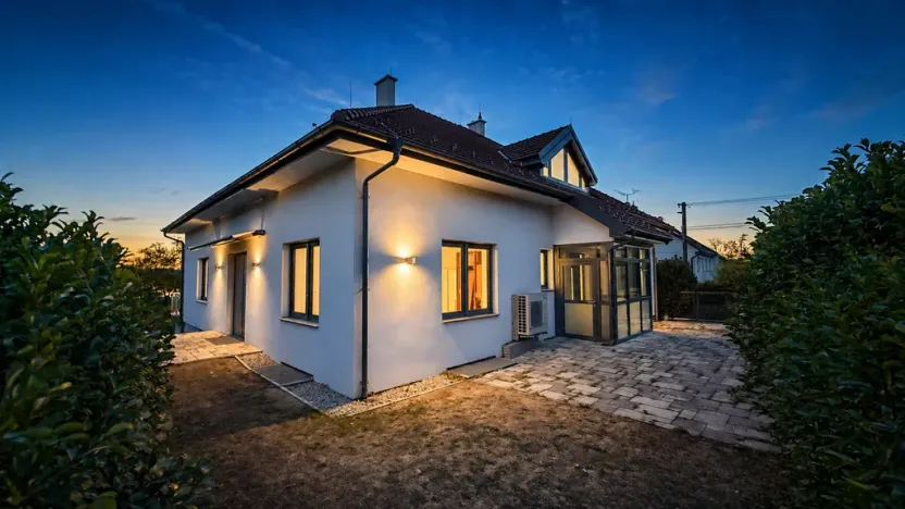 Prodej rodinného domu, Pohořelice - Nová Ves, 408 m2