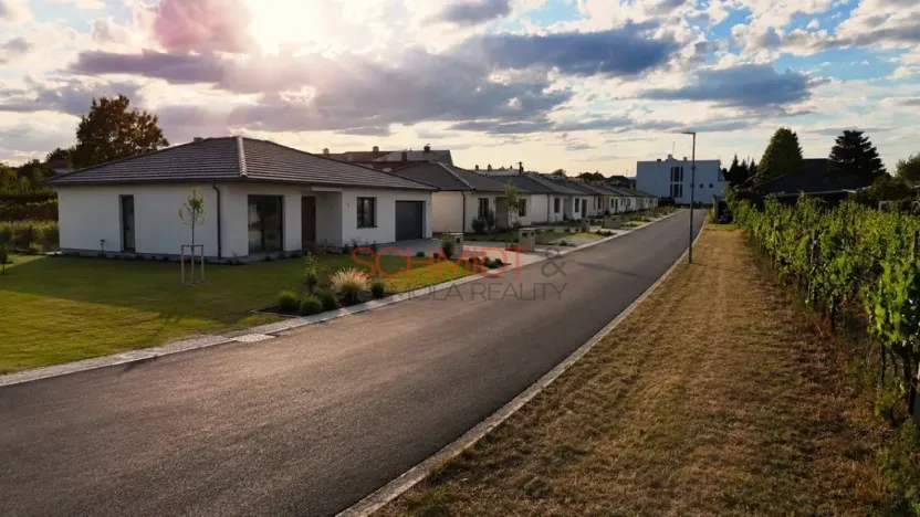 Prodej pozemku pro bydlení, Lanžhot, Školní, 491 m2