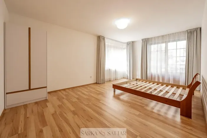 Pronájem bytu 2+kk, Praha - Hlubočepy, Hlubočepská, 70 m2