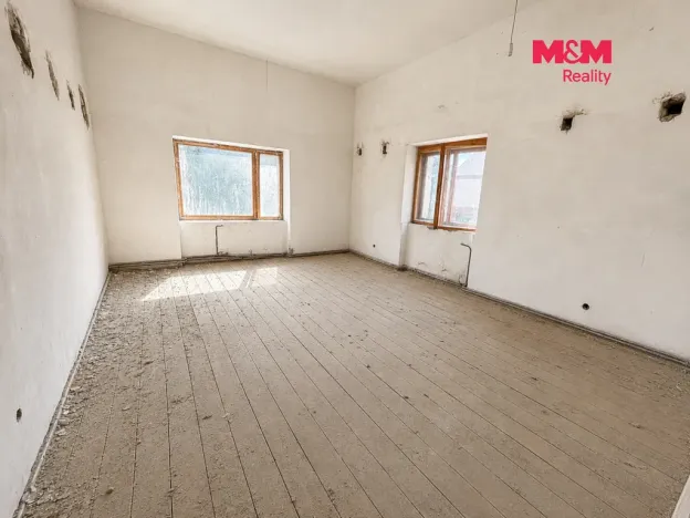 Prodej činžovního domu, Postoloprty, Marxovo náměstí, 620 m2