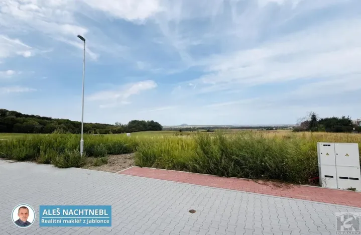 Prodej pozemku, Dřínov, 800 m2