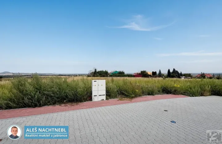 Prodej pozemku, Dřínov, 800 m2
