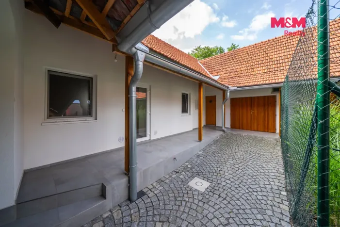 Prodej rodinného domu, Blansko - Lažánky, 105 m2