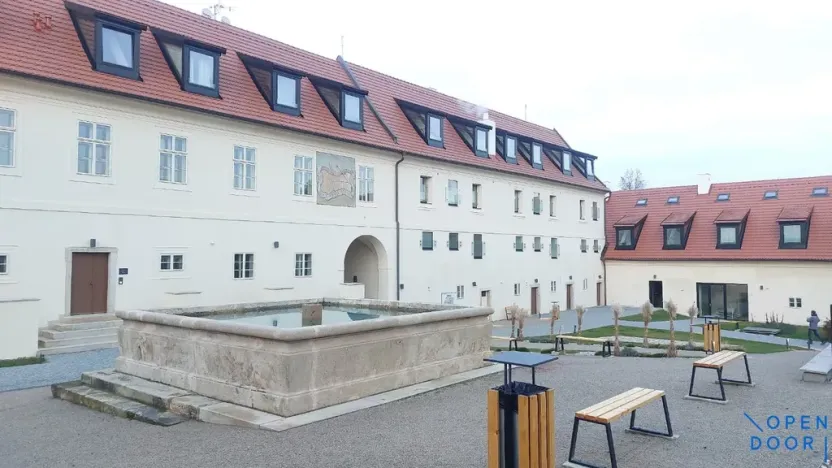 Pronájem bytu 2+kk, Praha - Jinonice, Řeporyjská, 57 m2