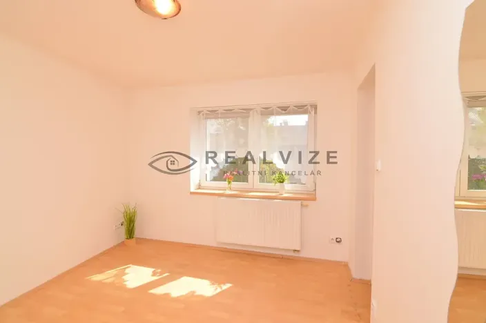 Pronájem bytu 2+kk, České Budějovice, Ledenická, 36 m2