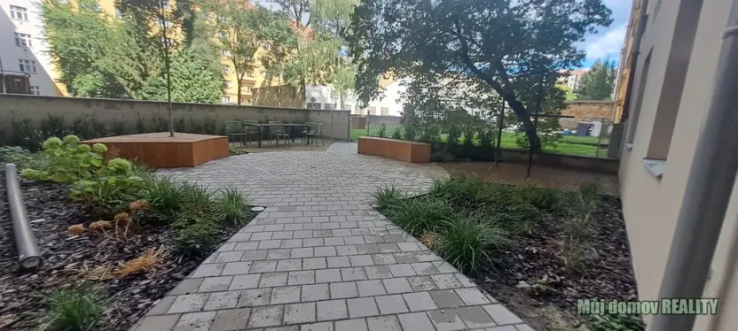 Pronájem bytu 3+kk, Praha - Žižkov, Jeseniova, 65 m2