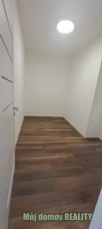 Pronájem bytu 3+kk, Praha - Žižkov, Jeseniova, 65 m2
