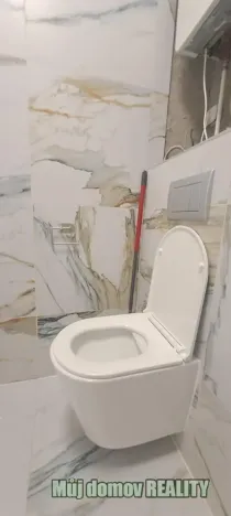 Pronájem bytu 3+kk, Praha - Žižkov, Jeseniova, 65 m2