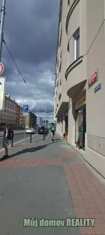 Pronájem bytu 3+kk, Praha - Žižkov, Jeseniova, 65 m2