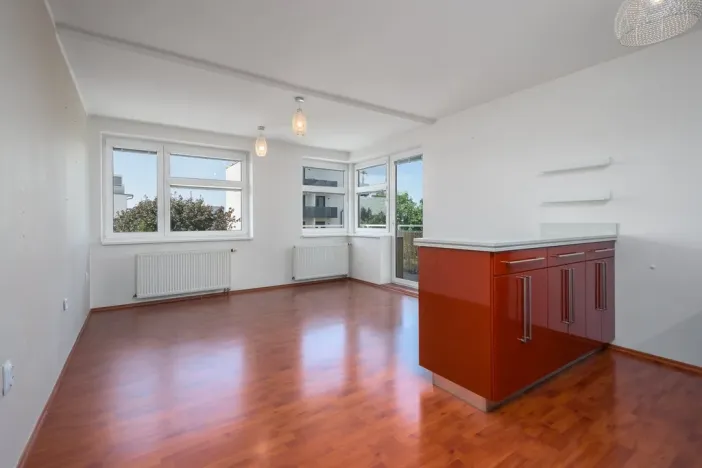 Pronájem bytu 2+kk, Praha - Suchdol, Internacionální, 62 m2