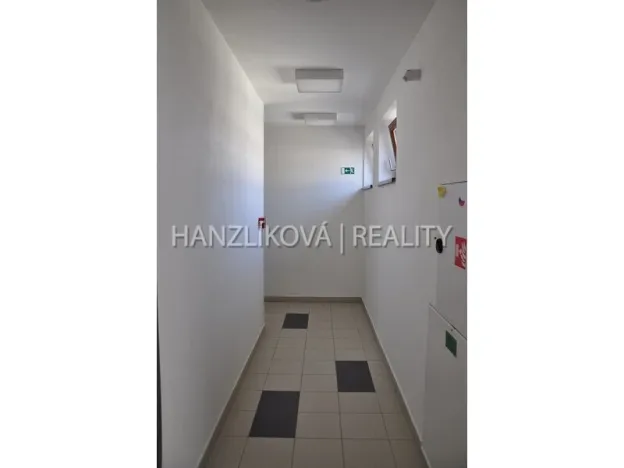 Pronájem bytu 2+kk, Hluboká nad Vltavou, Masarykova, 58 m2