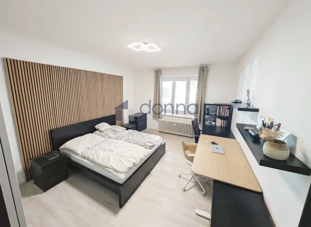Pronájem bytu 2+kk, Praha, Vršovická, 57 m2