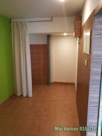 Pronájem kanceláře, Praha - Libeň, 9 m2