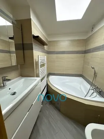 Pronájem bytu 3+1, Praha - Vinohrady, Na Kozačce, 115 m2