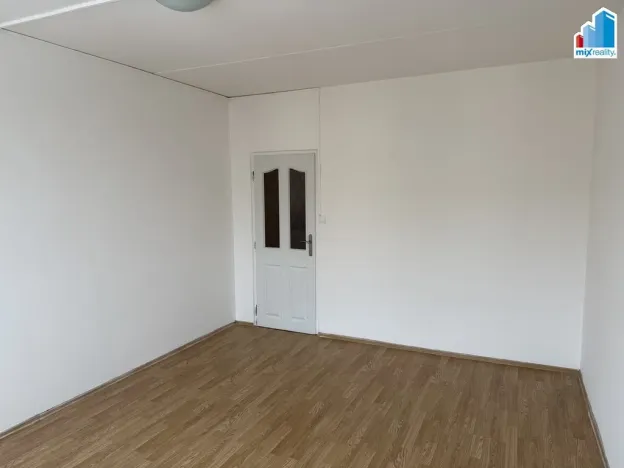 Pronájem bytu 2+1, Nové Sedlo, Sadová, 77 m2