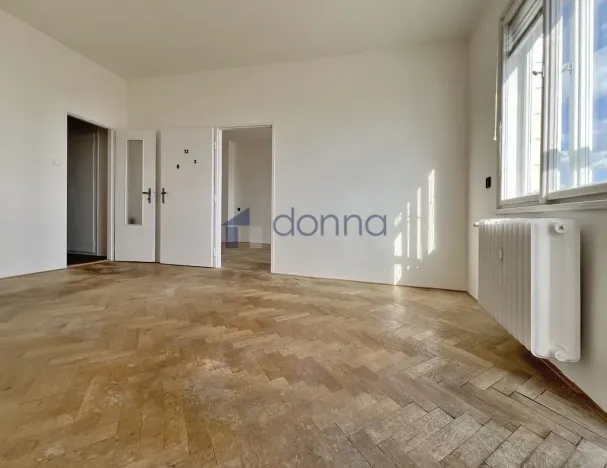 Pronájem bytu 2+1, Praha, Šrobárova, 72 m2
