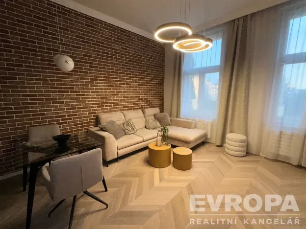 Pronájem bytu 2+kk, Praha - Vinohrady, U Zvonařky, 55 m2