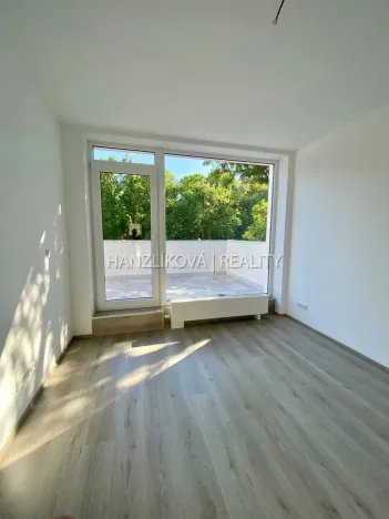 Pronájem bytu 3+kk, Hluboká nad Vltavou, U Parku, 104 m2