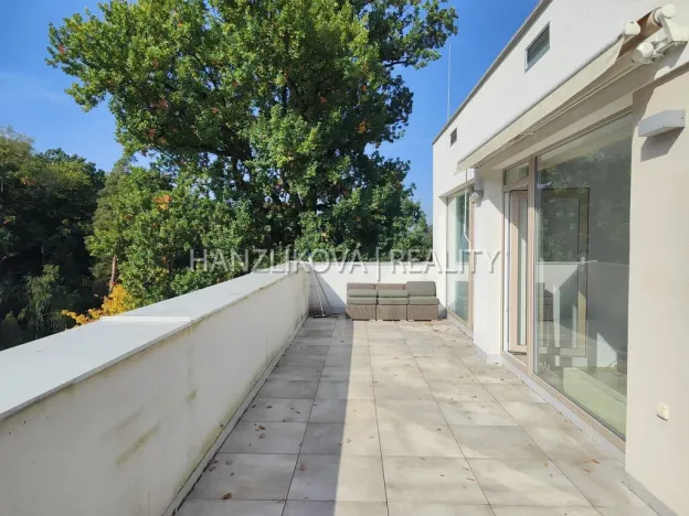 Pronájem bytu 3+kk, Hluboká nad Vltavou, U Parku, 104 m2