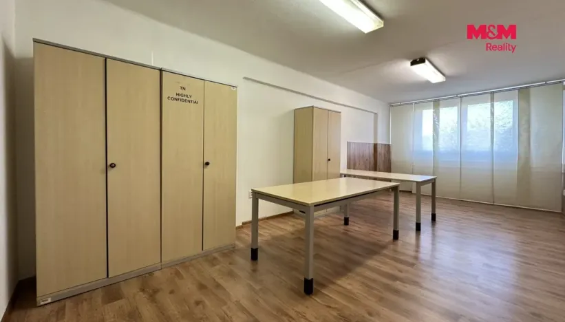 Pronájem kanceláře, Mladá Boleslav - Mladá Boleslav III, třída T. G. Masaryka, 25 m2