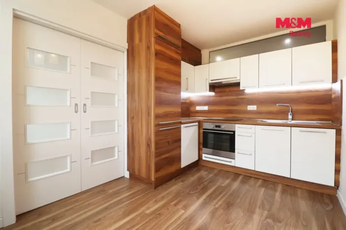 Pronájem bytu 3+1, Teplice, Zelená, 70 m2