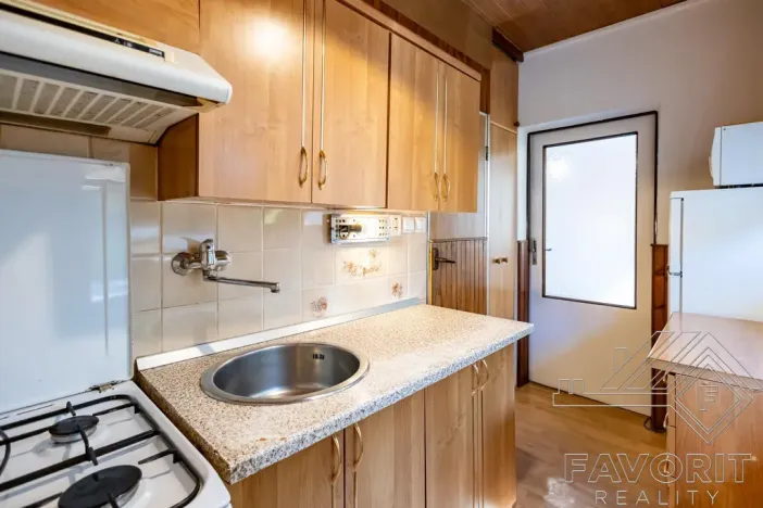 Prodej bytu 3+1, Praha - Prosek, Novoborská, 53 m2