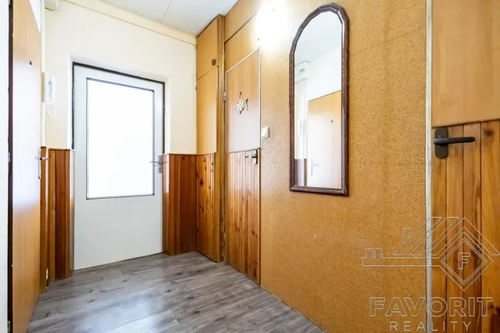 Prodej bytu 3+1, Praha - Prosek, Novoborská, 53 m2
