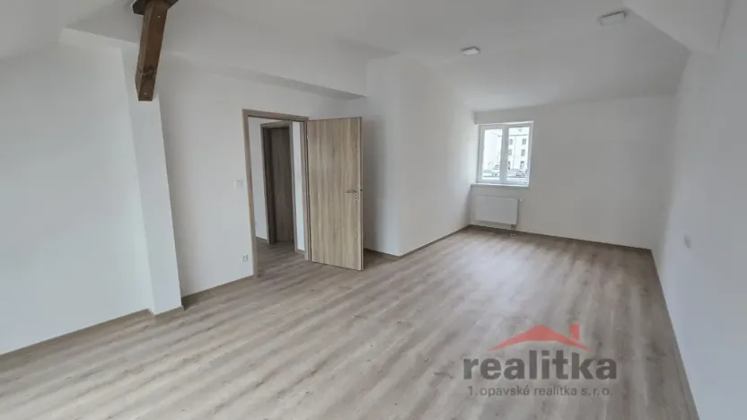 Pronájem bytu 4+kk, Opava - Město, Nákladní, 107 m2