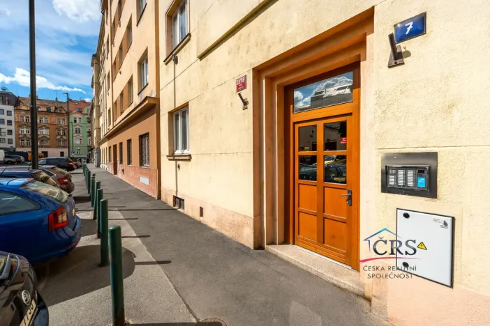 Prodej bytu 2+kk, Praha - Nusle, Družstevní, 44 m2