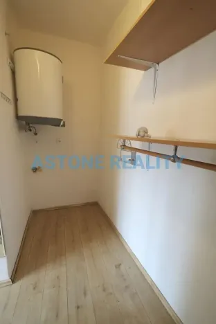 Pronájem bytu 1+kk, Praha - Břevnov, Hošťálkova, 54 m2