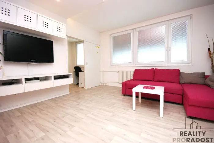 Pronájem bytu 2+kk, Břeclav, Na Valtické, 44 m2