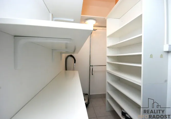 Pronájem bytu 2+kk, Břeclav, Na Valtické, 44 m2