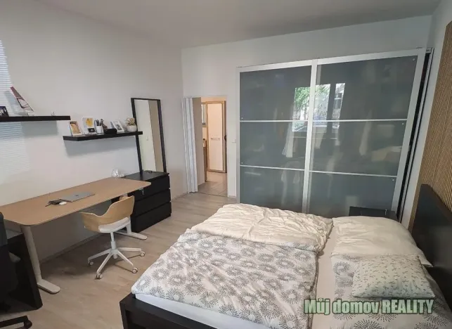 Pronájem bytu 2+kk, Praha - Vršovice, 57 m2