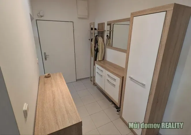 Pronájem bytu 2+kk, Praha - Vršovice, 57 m2