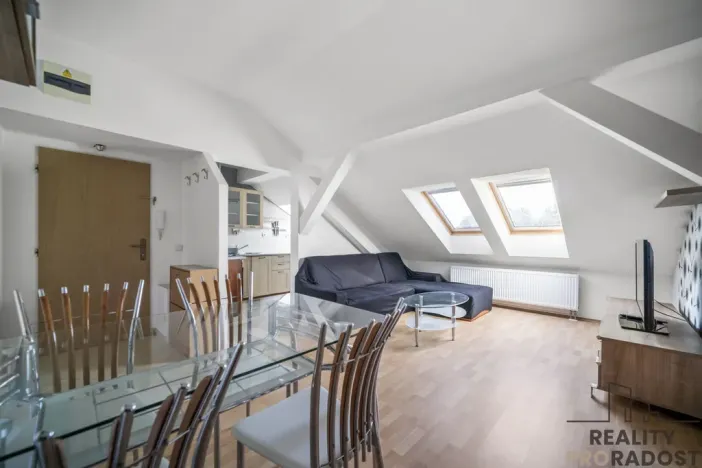 Pronájem bytu 3+kk, Pardubice - Zelené Předměstí, Wolkerova, 75 m2