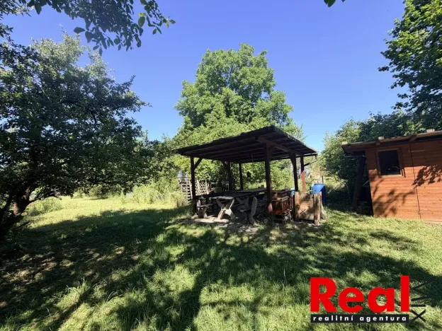 Prodej zahrady, Brno - Holásky, 2459 m2